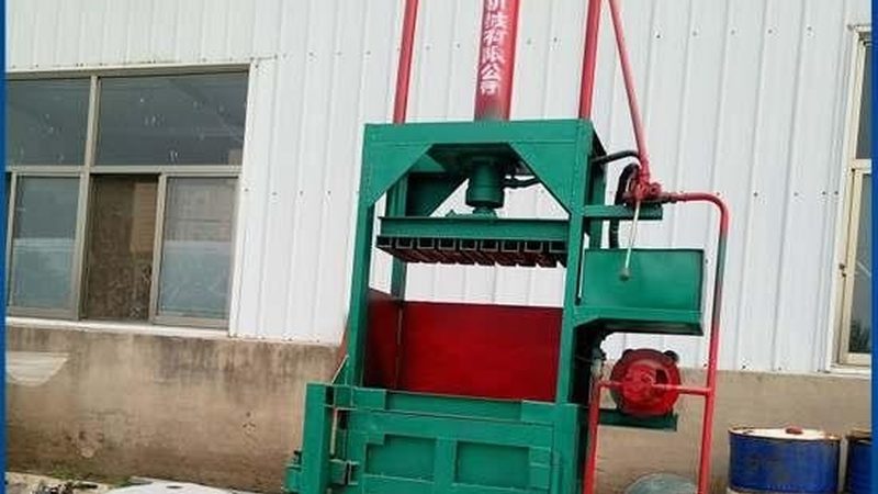 工业缠绕包装膜材质选择：关键因素与误区解析**
